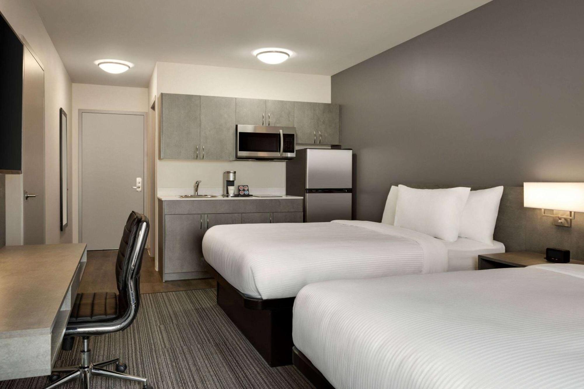 Microtel Inn & Suites By Wyndham Boisbriand 세인트테라세 외부 사진