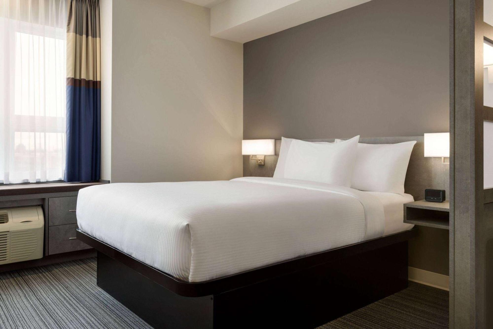 Microtel Inn & Suites By Wyndham Boisbriand 세인트테라세 외부 사진