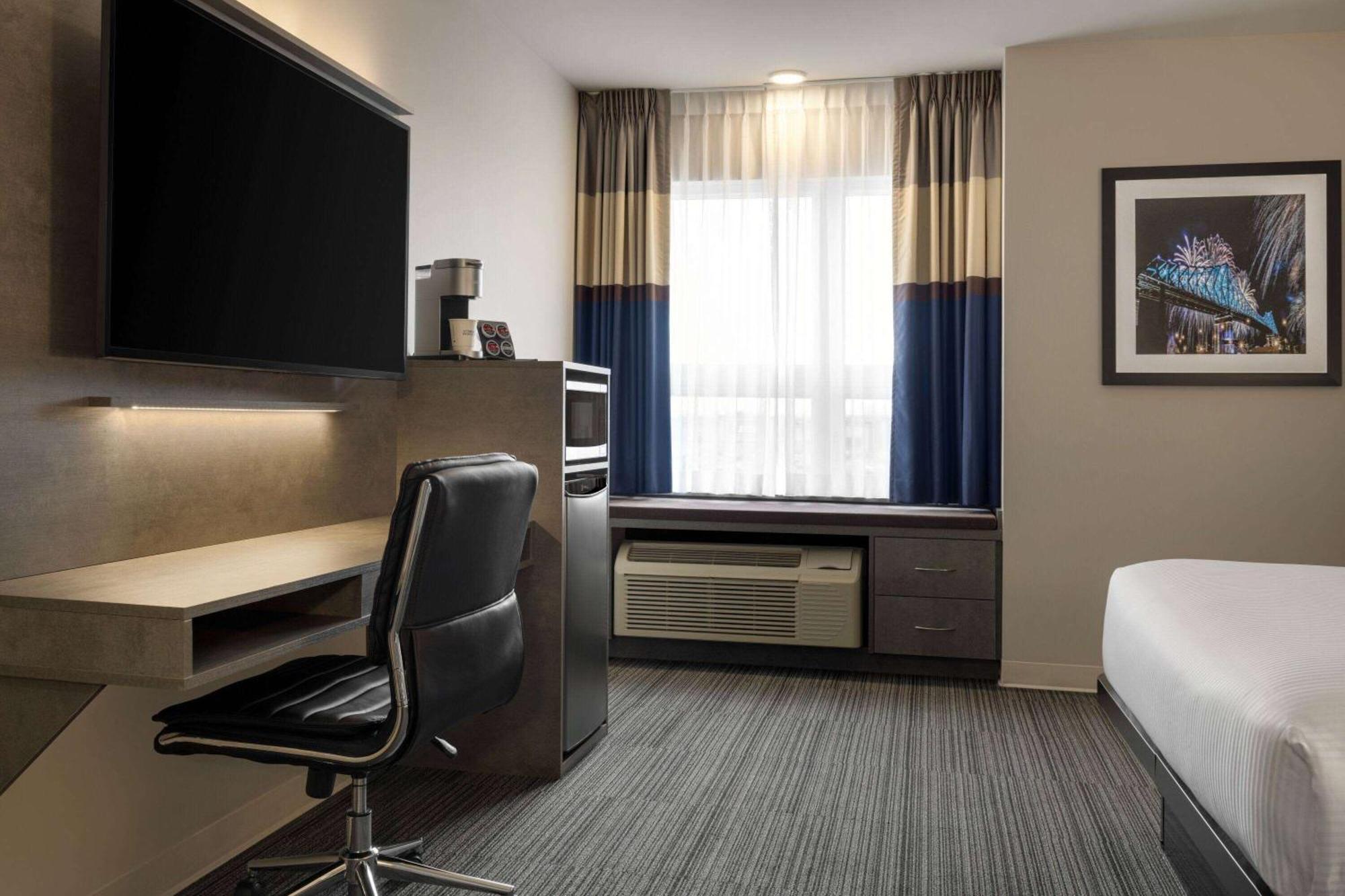 Microtel Inn & Suites By Wyndham Boisbriand 세인트테라세 외부 사진